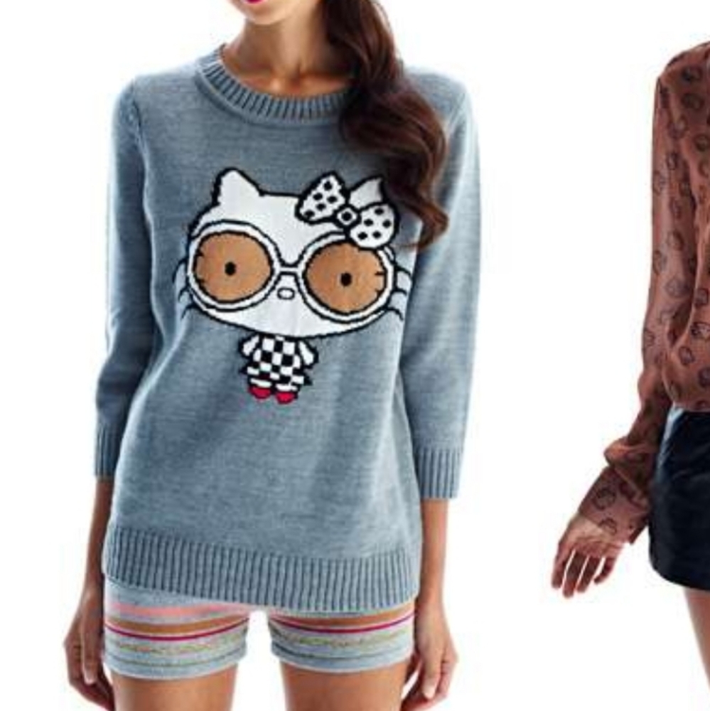 F21 x Hello Kitty Sweater - Picture 1 of 6